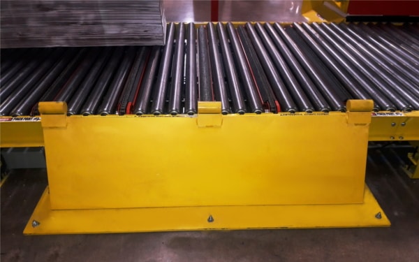 Fork Truck Guard With Chain Transfer